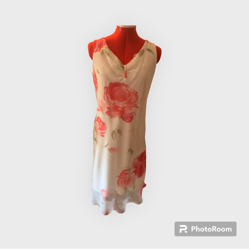 Studio Y formal dress size XL white with roses